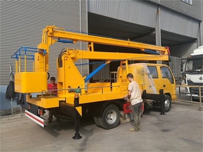 國五高空作業(yè)車價格解析與市場選購指南